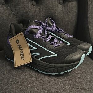 NEW 🆕 Hi-Tec Women's Hiking Trail Running Shoes size 7 / with tags